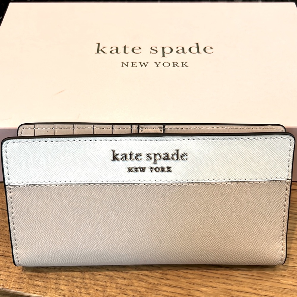 Kate spade large slim bifold wallet